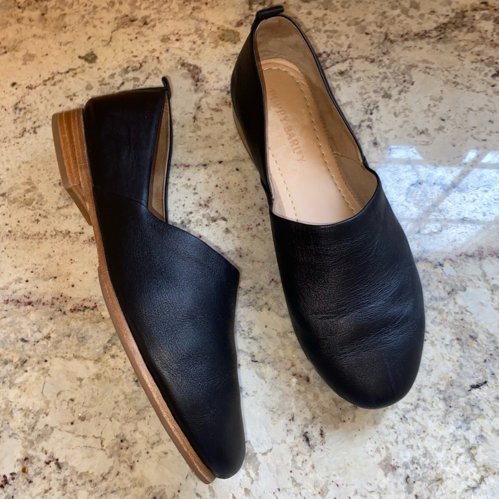 POPPY BARLEY $265 The At-Leisure Slip-On Womens 7 Black Flat Loafer EUC
